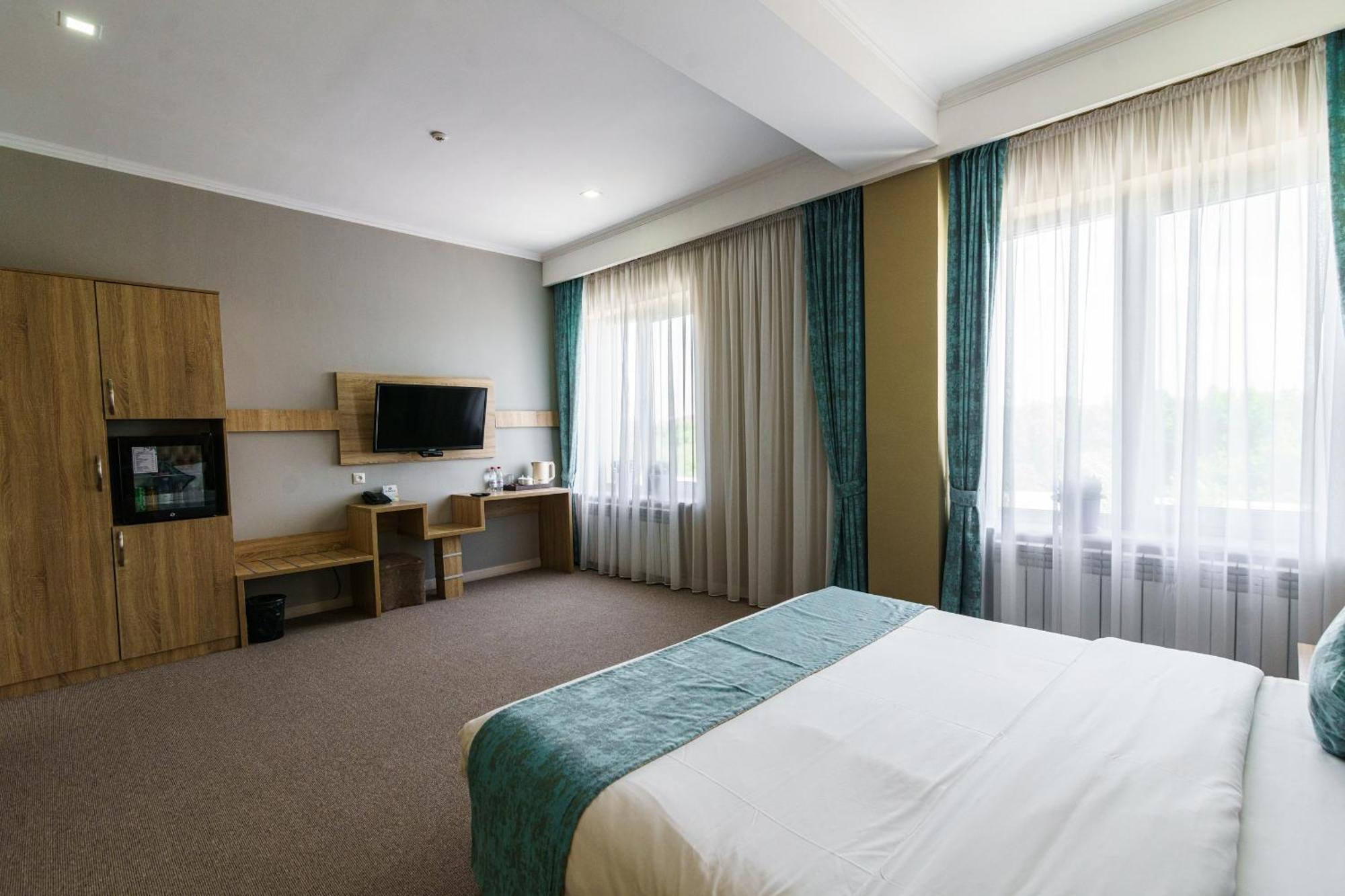 Park Hotel Al Bustan Σιμκέντ Εξωτερικό φωτογραφία