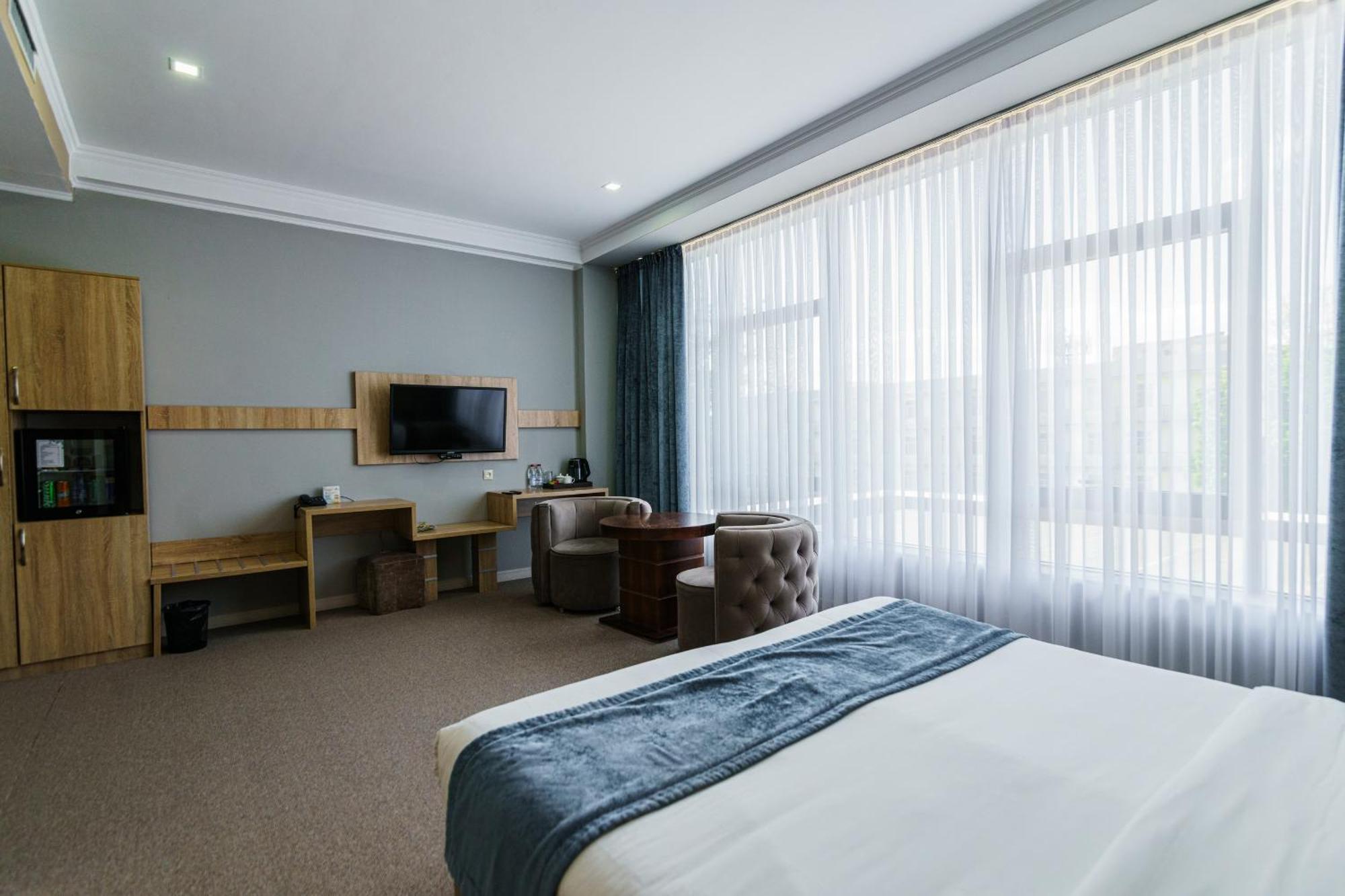 Park Hotel Al Bustan Σιμκέντ Εξωτερικό φωτογραφία